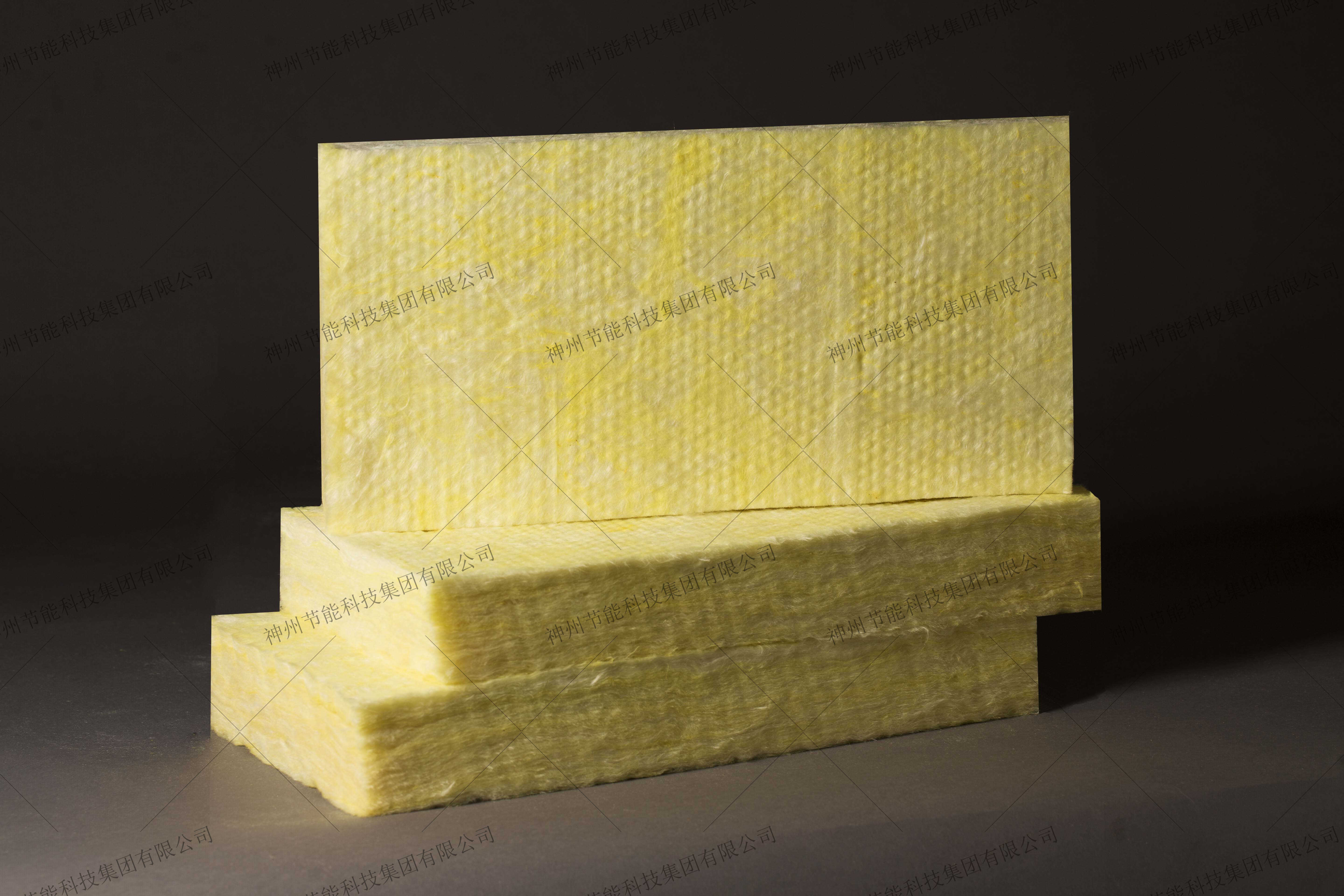 Bông thủy tinh cho vách